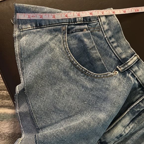 MICAS FRAYED HEM WIDE LEG DENIM SHORTS - Picture 6 of 7